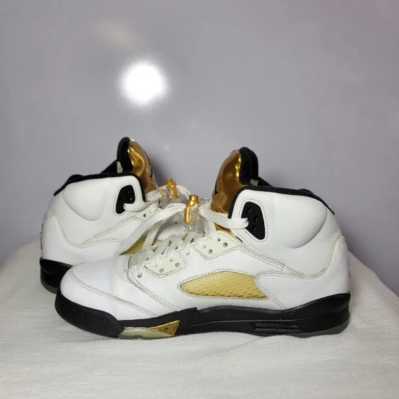 Air Jordan Retro 5 GS Size 7Y Olympic sneakers. - Picture 8 of 9
